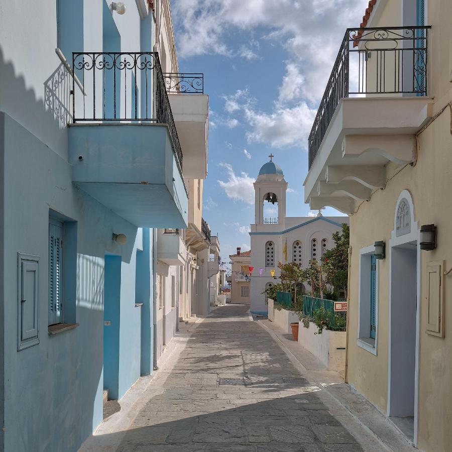 Anemomiloi Andros Hotel ภายนอก รูปภาพ