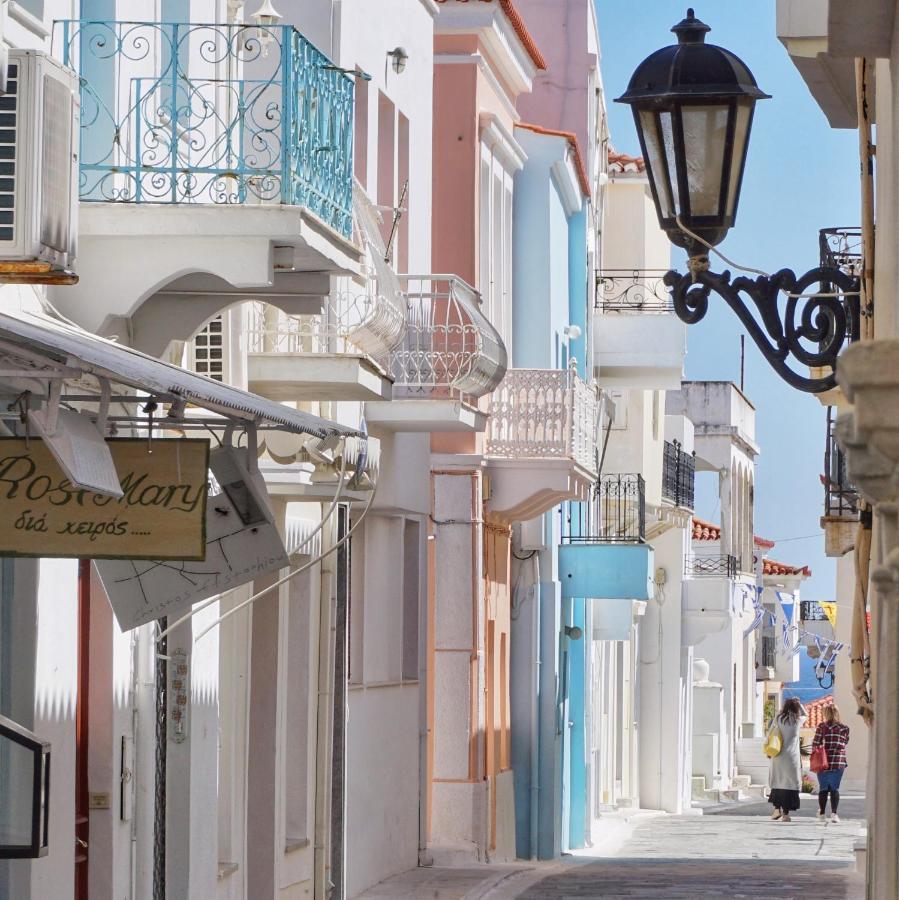 Anemomiloi Andros Hotel ภายนอก รูปภาพ