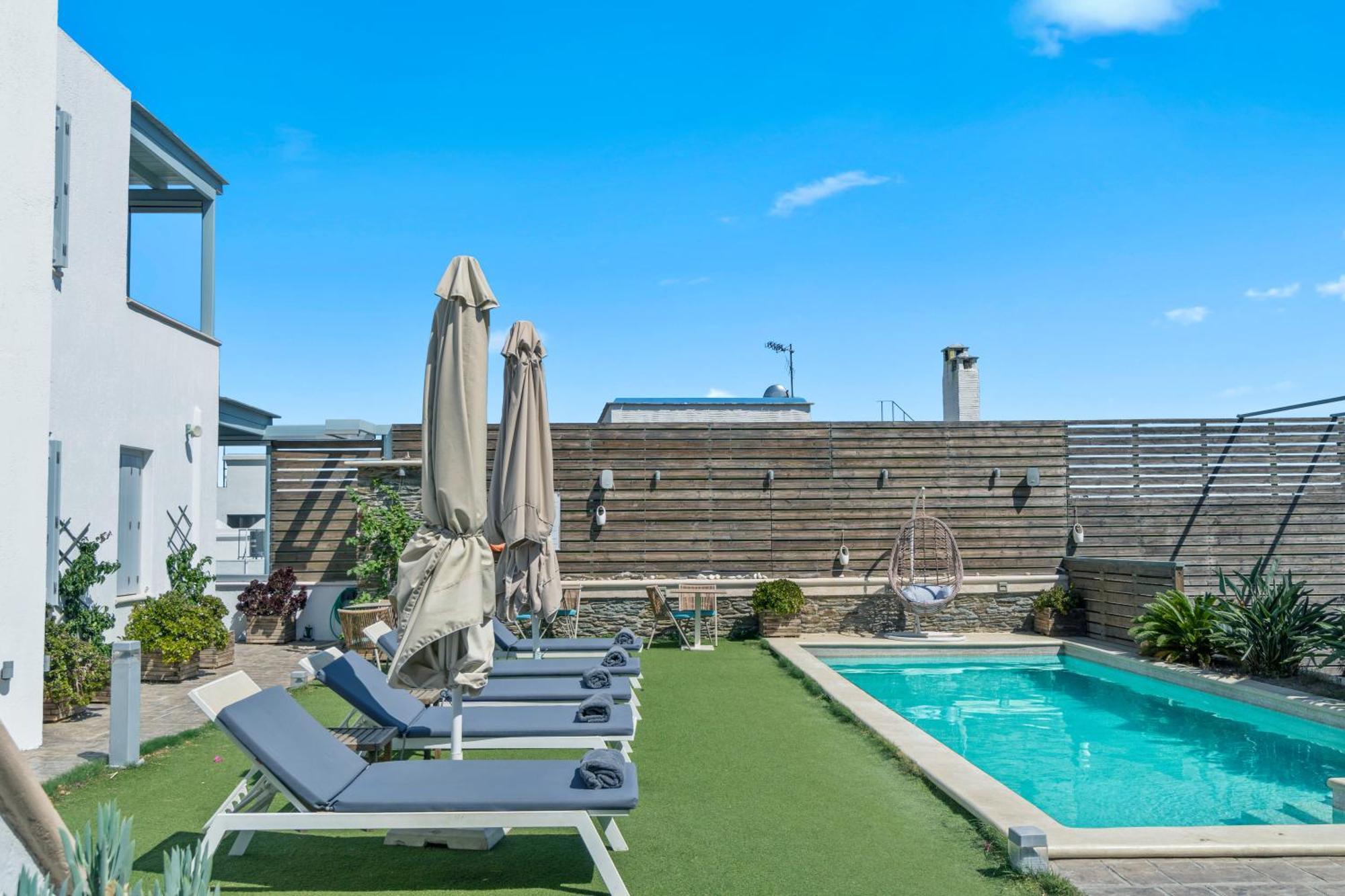Anemomiloi Andros Hotel ภายนอก รูปภาพ