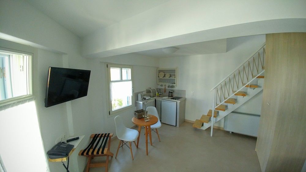 Anemomiloi Andros Hotel ภายนอก รูปภาพ