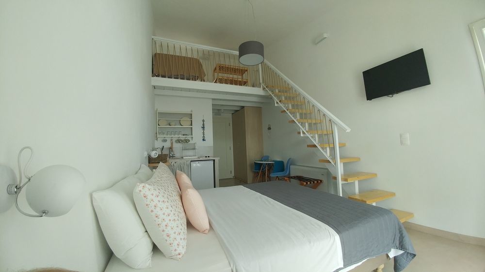 Anemomiloi Andros Hotel ภายนอก รูปภาพ