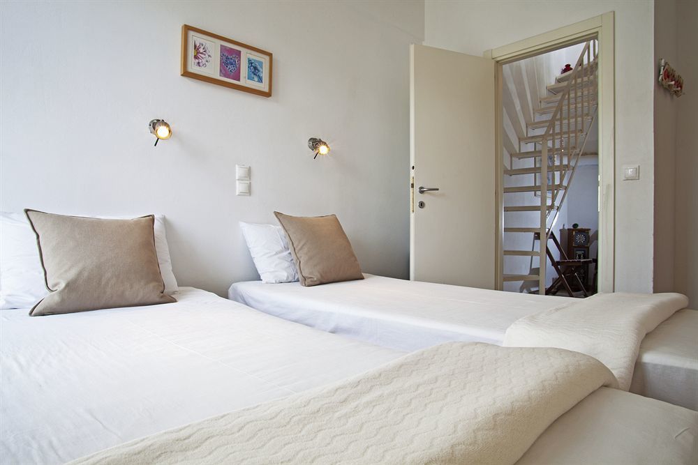 Anemomiloi Andros Hotel ภายนอก รูปภาพ